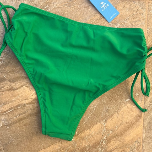 NEW • Cupshe Swimsuit Set Top Size M & Bottoms Size S - Picture 5 of 9